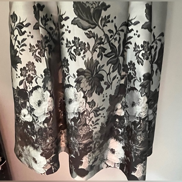 White House Black Market Dress Size 00 Silver & Black - Picture 3 of 4